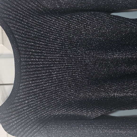 NWT ICHI Metallic Crossback Long Sleeved Ribbed Knit Metallic Black Top XL - Picture 5 of 13